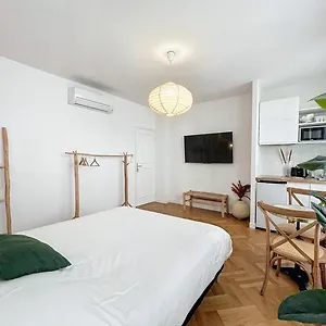 - - Maison Uma - - - Wifi, Et Centre Appartement